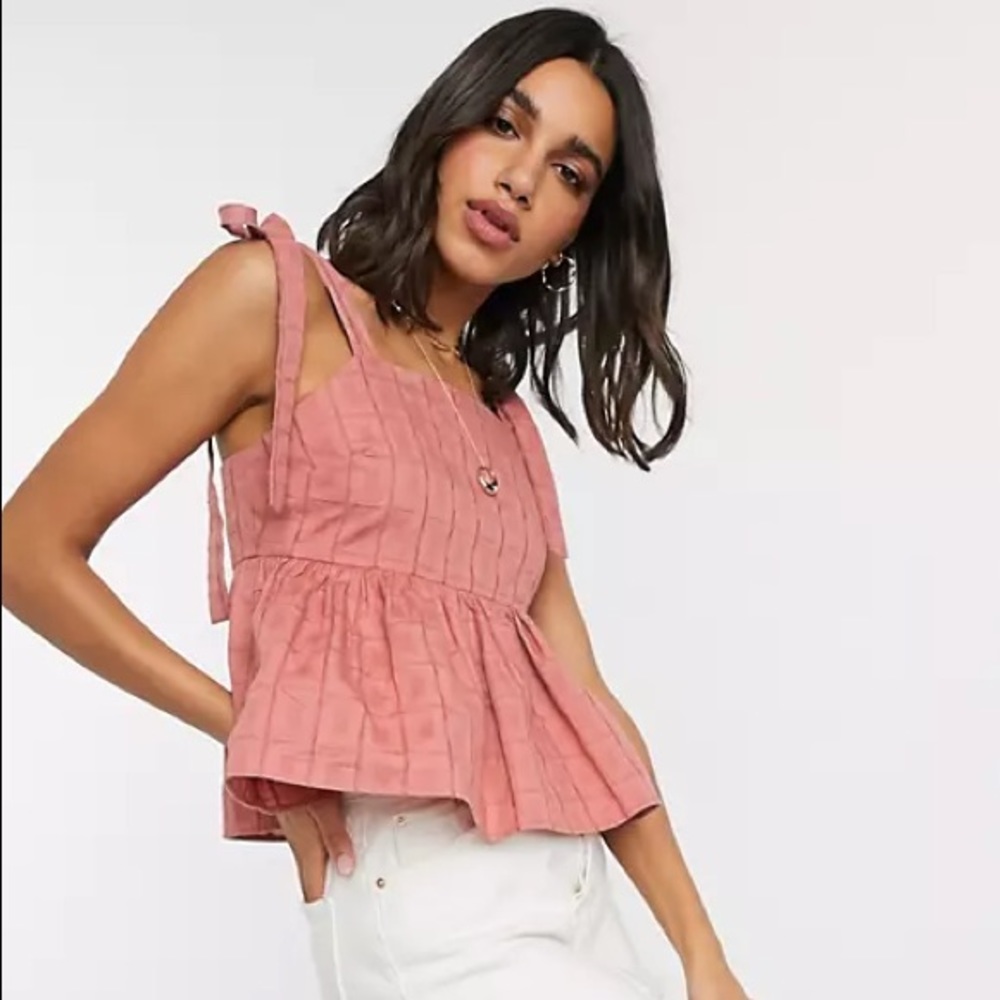 ❤️ ASOS Square Neck Peplum Top